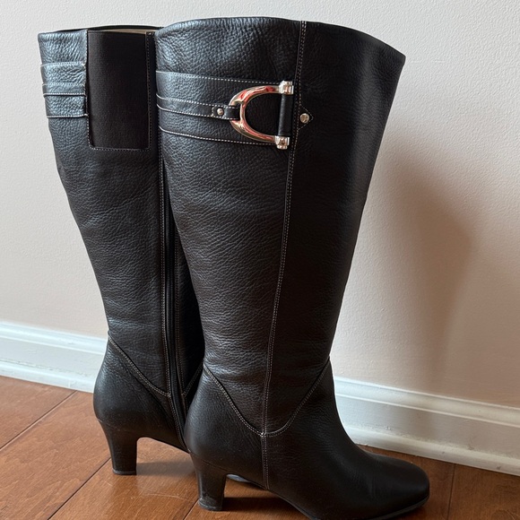 Fitzwell Shoes - Elegant Extra Wide Brown Leather Boots